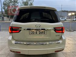 Infiniti QX80